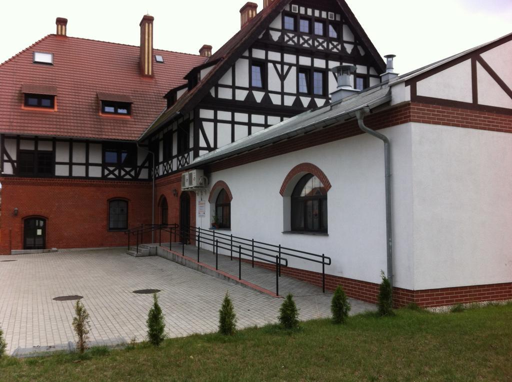 Dworska Elektrownia Kedzierzyn-Kozle Exterior foto