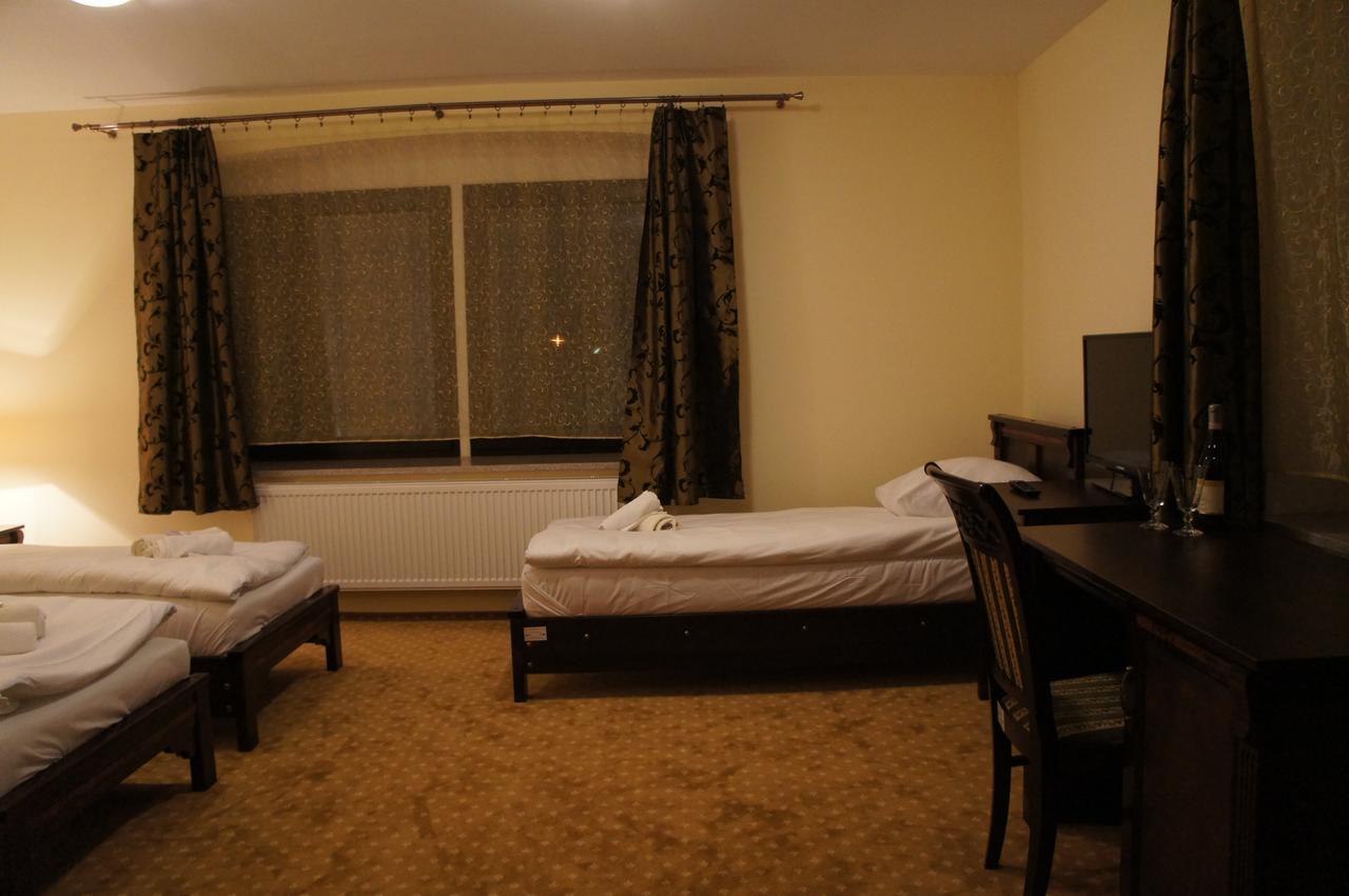Dworska Elektrownia Kedzierzyn-Kozle Exterior foto